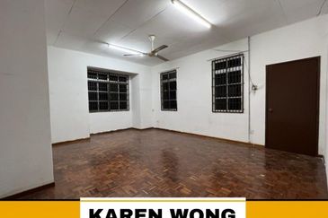 Bandar Laguna Merbok