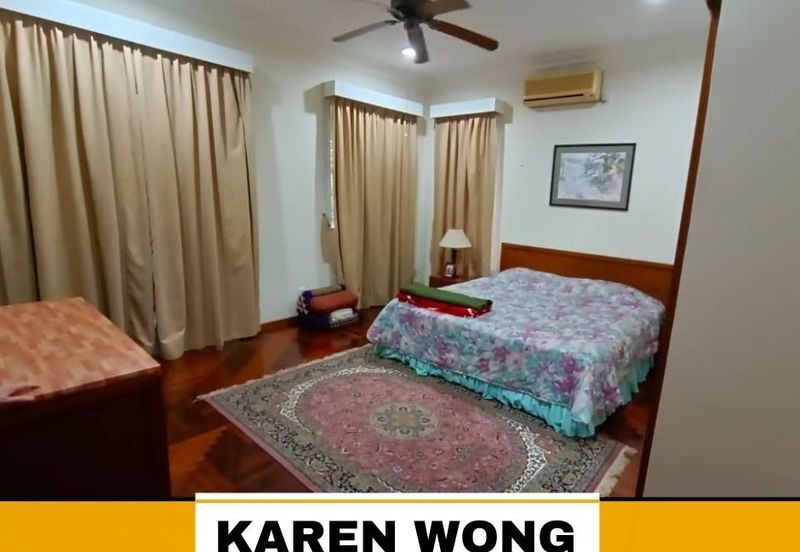 Bandar Laguna Merbok