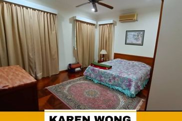 Bandar Laguna Merbok