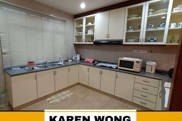 Bandar Laguna Merbok