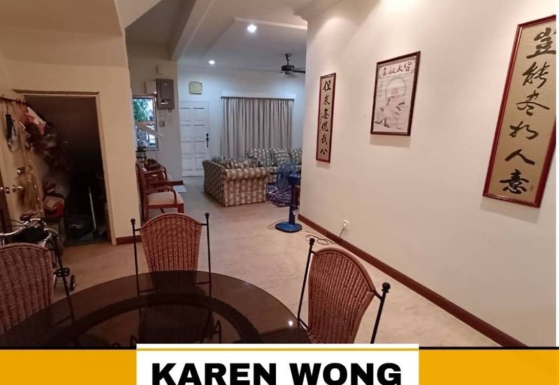 Bandar Laguna Merbok