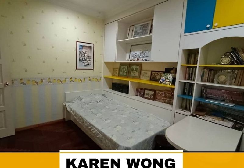 Bandar Laguna Merbok