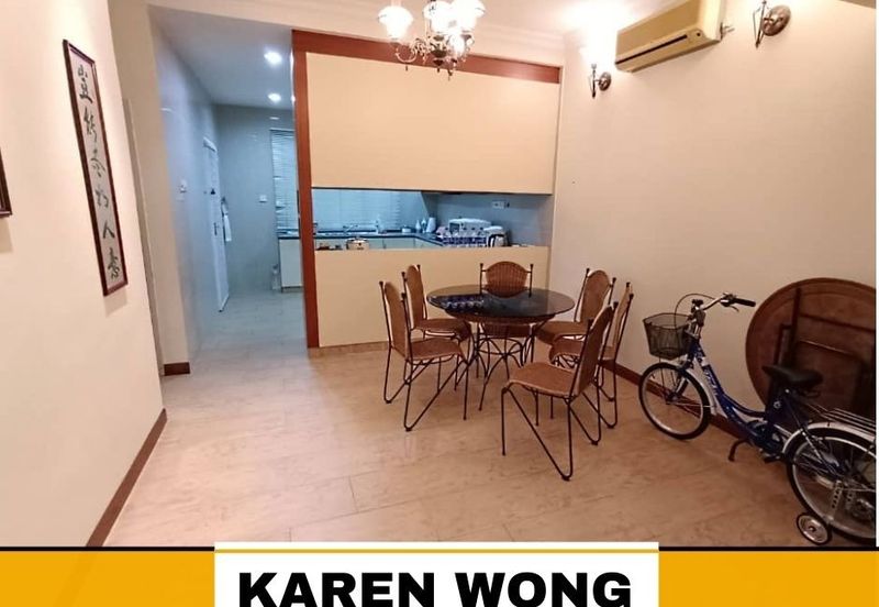 Bandar Laguna Merbok