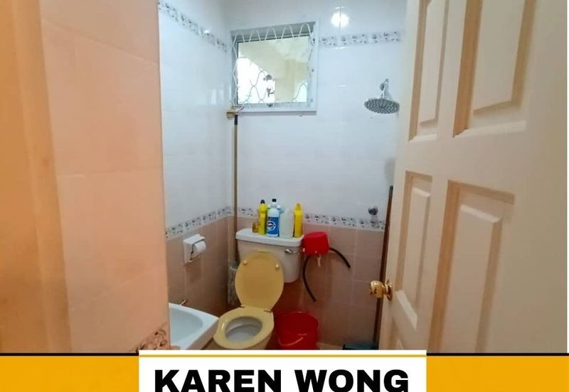 Bandar Laguna Merbok