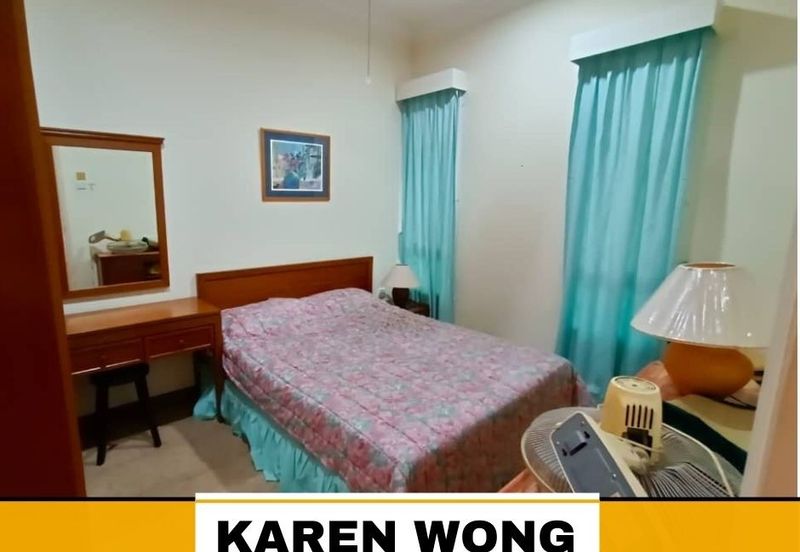 Bandar Laguna Merbok