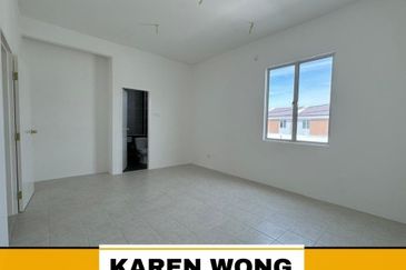 BRAND NEW SPRINGFIELD YARRA PARK 2 Storey Terrace House
