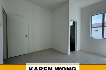 BRAND NEW SPRINGFIELD YARRA PARK 2 Storey Terrace House