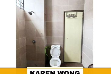 ENDLOT UNIT TAMAN SINAR INTAN RENOVATED 2 Storey Terrace House for Sale