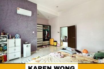 ENDLOT UNIT TAMAN SINAR INTAN RENOVATED 2 Storey Terrace House for Sale