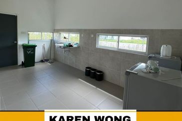 CORNER LOT WESTFIELD YARRA PARK  1 Storey SEMI DETACHED House for Sale