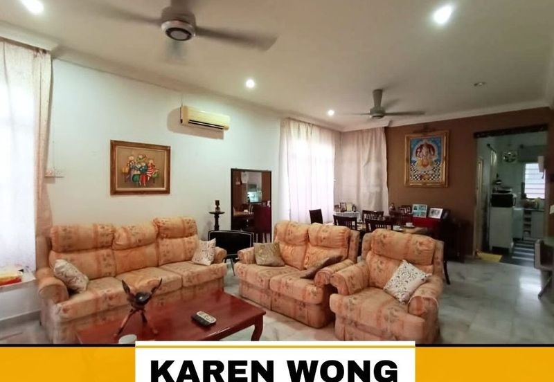 Bandar Laguna Merbok