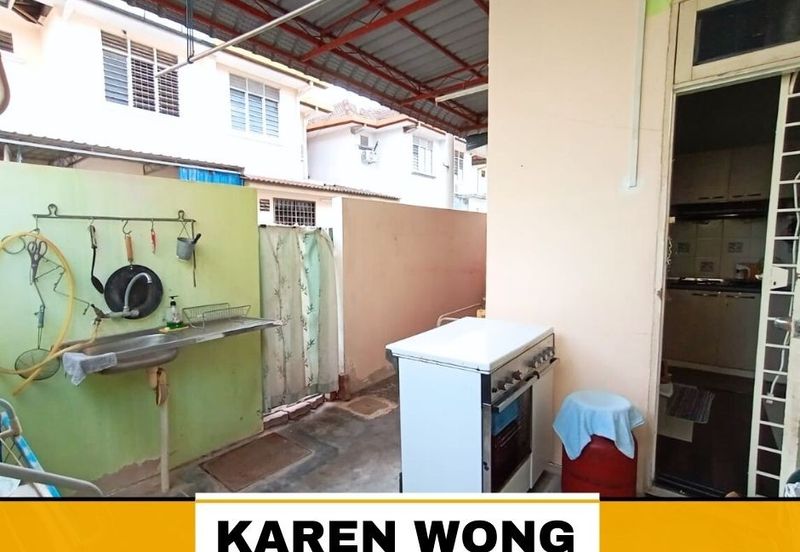 Bandar Laguna Merbok