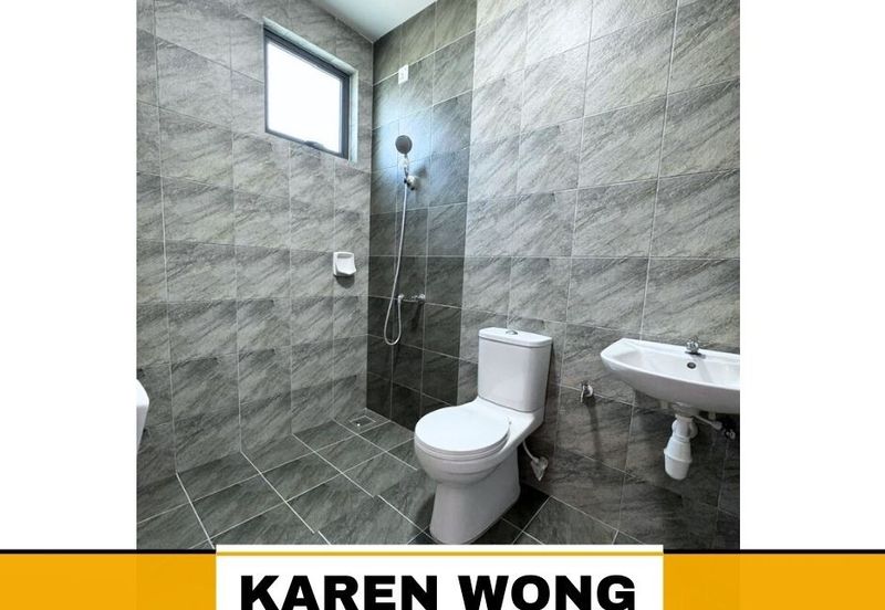 OPEN FACING SALVIA BUKIT BANYAN 2 Storey Terrace House for RENT