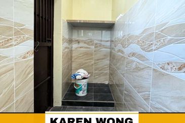 OPEN FACING SALVIA BUKIT BANYAN 2 Storey Terrace House for RENT