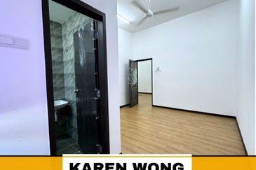 OPEN FACING SALVIA BUKIT BANYAN 2 Storey Terrace House for RENT