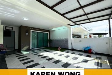 OPEN FACING SALVIA BUKIT BANYAN 2 Storey Terrace House for RENT