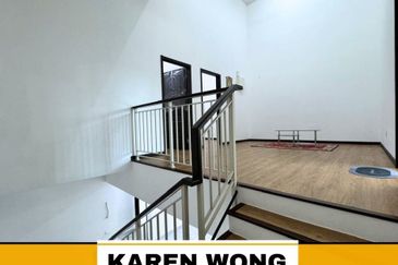 OPEN FACING SALVIA BUKIT BANYAN 2 Storey Terrace House for RENT