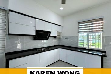 CORNER LOT CITRA BUKIT BANYAN EXTENEDED Kitchen 1 Storey Terrace for Sale