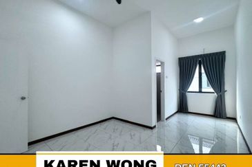 SENNI BUKIT BANYAN 2 Storey Terrace House for RENT