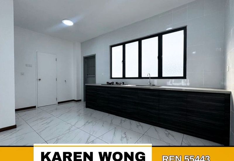 SENNI BUKIT BANYAN 2 Storey Terrace House for RENT