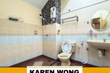 Bandar Laguna Merbok