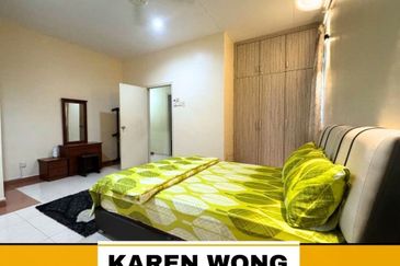 Bandar Laguna Merbok