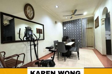 Bandar Laguna Merbok