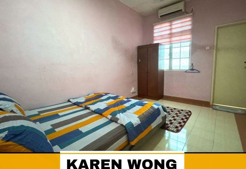 Bandar Laguna Merbok