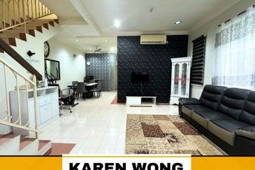 Bandar Laguna Merbok