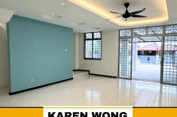 RENOVATED UNIT BANDAR AMANJAYA ANGGERIK 2 Storey Terrace House for Sale