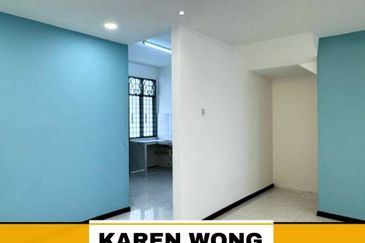 RENOVATED UNIT BANDAR AMANJAYA ANGGERIK 2 Storey Terrace House for Sale