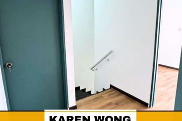 RENOVATED UNIT BANDAR AMANJAYA ANGGERIK 2 Storey Terrace House for Sale