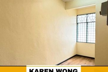 RENOVATED UNIT BANDAR AMANJAYA ANGGERIK 2 Storey Terrace House for Sale