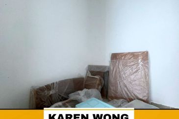 ASTANA PARK HOMES FULLY GATED & GUARDED 2 Storey SEMI DETACHED for Sale