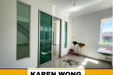 ASTANA PARK HOMES FULLY GATED & GUARDED 2 Storey SEMI DETACHED for Sale