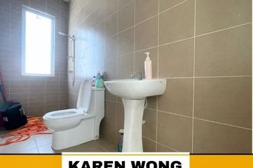 ASTANA PARK HOMES FULLY GATED & GUARDED 2 Storey SEMI DETACHED for Sale