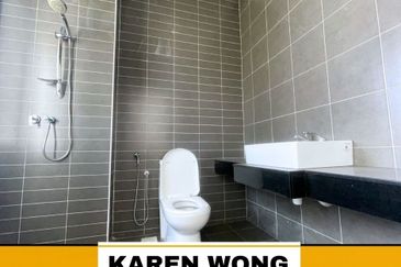 ASTANA PARK HOMES FULLY GATED & GUARDED 2 Storey SEMI DETACHED for Sale