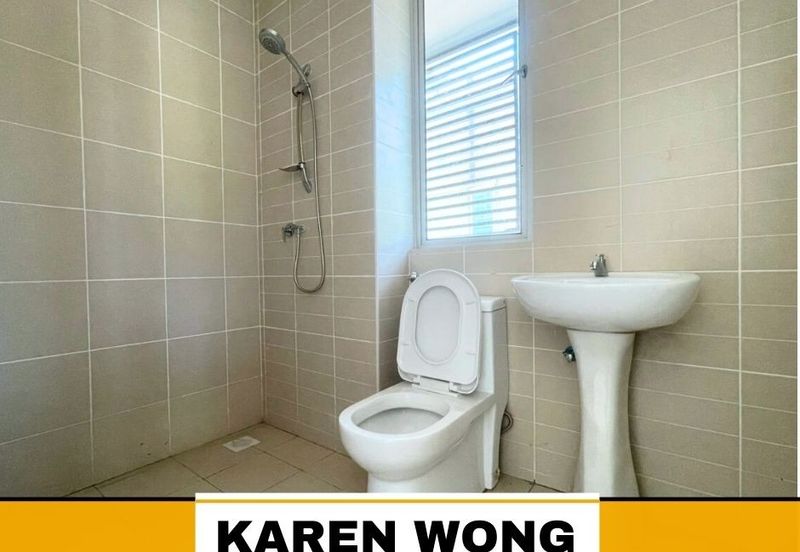 ASTANA PARK HOMES FULLY GATED & GUARDED 2 Storey SEMI DETACHED for Sale