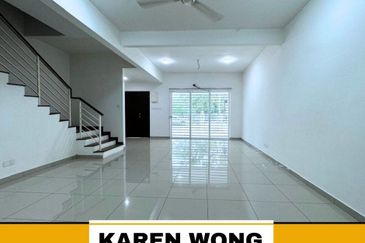 UNDER VALUE AZELIA BUKIT BANYAN OPEN FACING 2 Storey Terrace House for Sale