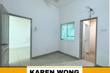 UNDER VALUE AZELIA BUKIT BANYAN OPEN FACING 2 Storey Terrace House for Sale