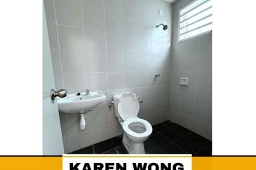 UNDER VALUE AZELIA BUKIT BANYAN OPEN FACING 2 Storey Terrace House for Sale