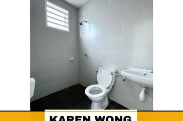 UNDER VALUE AZELIA BUKIT BANYAN OPEN FACING 2 Storey Terrace House for Sale