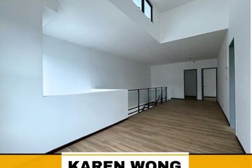 Sierra, Bukit Banyan