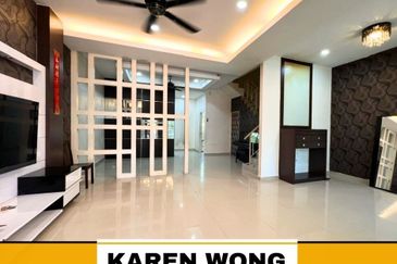 RENOVATED PERMATA HILL PARK near C-Mart Amanjaya 2.5 Storey Terrace for Sale