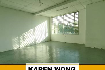 TAMAN BATIK NEAR MYDIN GROUND & FIRST FLOOR SHOPLOT For Rent