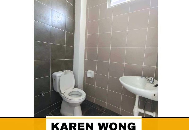 CORNER LOT HUGE LAND WESTFIELD YARRA PARK 2 Storey BUNGALOW for Sale