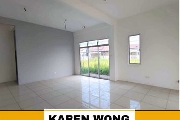 CORNER LOT HUGE LAND WESTFIELD YARRA PARK 2 Storey BUNGALOW for Sale