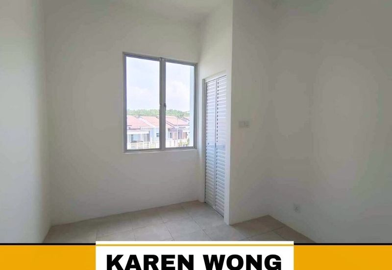 CORNER LOT HUGE LAND WESTFIELD YARRA PARK 2 Storey BUNGALOW for Sale