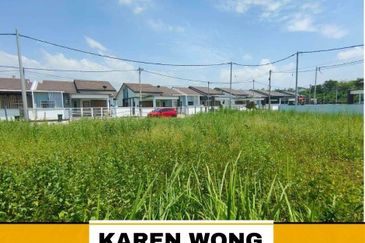 CORNER LOT HUGE LAND WESTFIELD YARRA PARK 2 Storey BUNGALOW for Sale