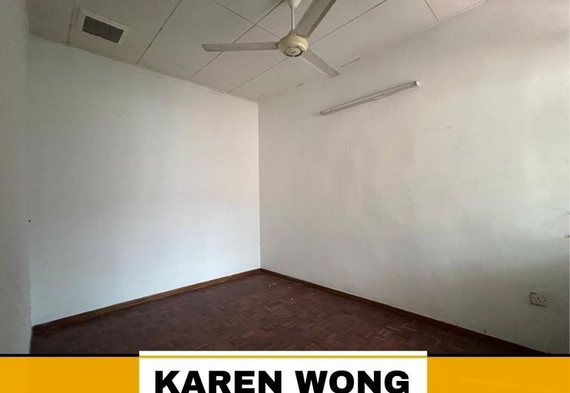 Bandar Laguna Merbok